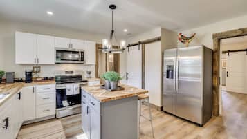 Microwave, oven, stovetop, dishwasher