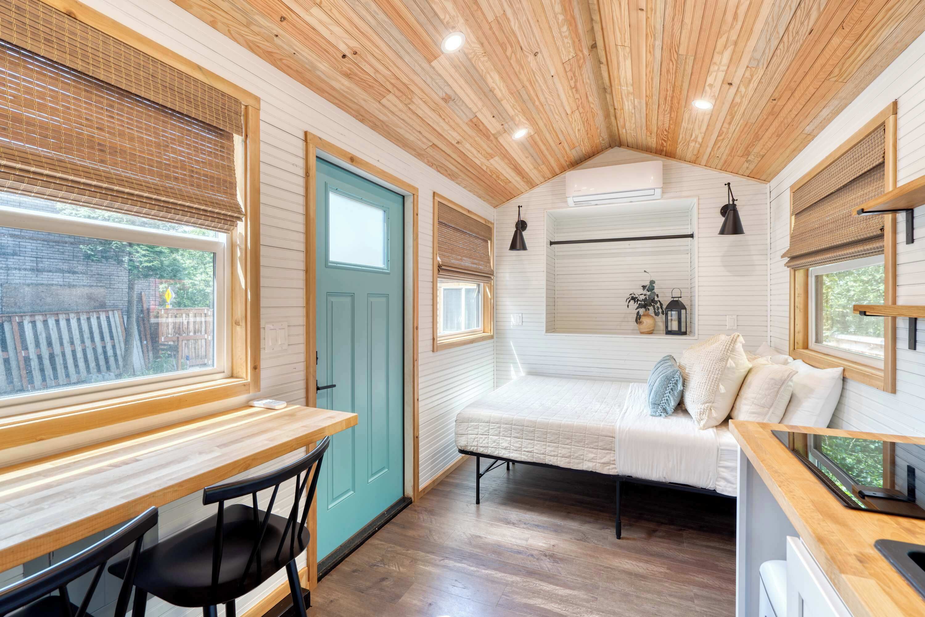 1 habitación, tabla de planchar con plancha, cuna de viaje y wifi 