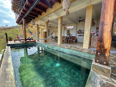 Luxury Villa with Infinity Pool and Ocean Views