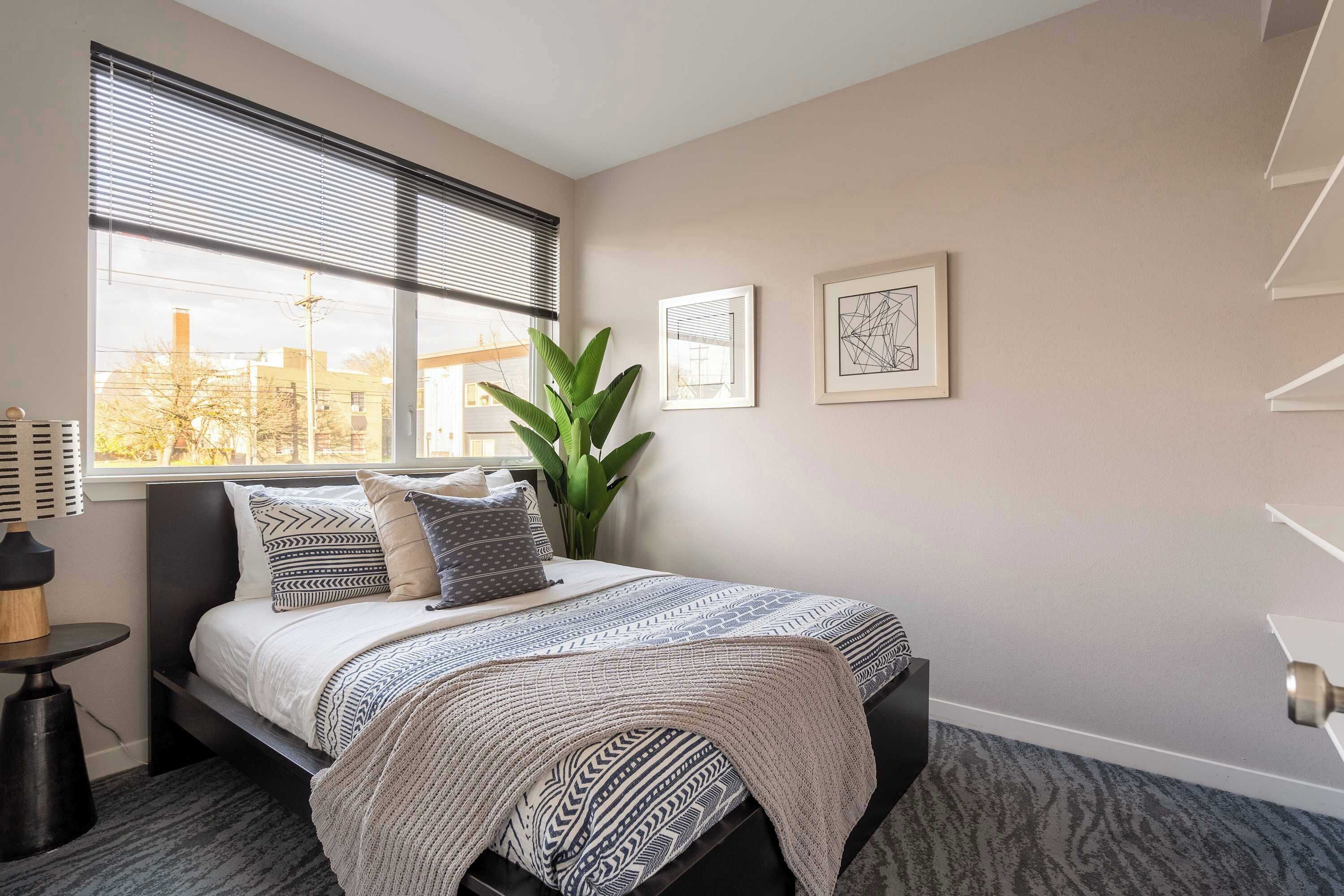 1 bedroom, iron/ironing board, travel crib, WiFi