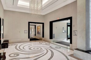 Interior - MGM Signature Balcony One Bedroom Two Beds Suite (Las Vegas)