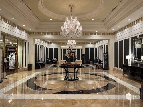 Five Star Trump Hotel No Resort and Cleaning Fees