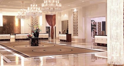 Five Star Trump Hotel No Resort and Cleaning Fees