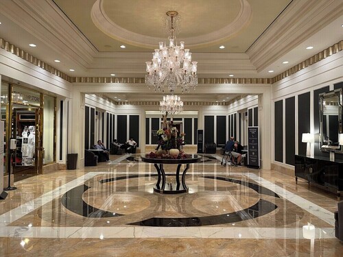 Five Star Trump Hotel No Resort and Cleaning Fees