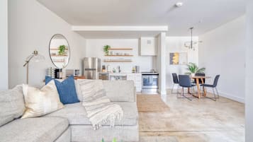 Televisión y oficina