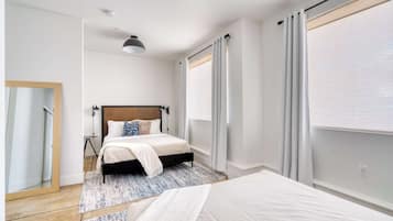 1 habitación, tabla de planchar con plancha, cuna de viaje y wifi