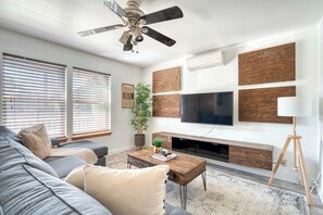 Televisión, oficina