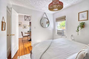 2 bedrooms, iron/ironing board, travel cot, WiFi