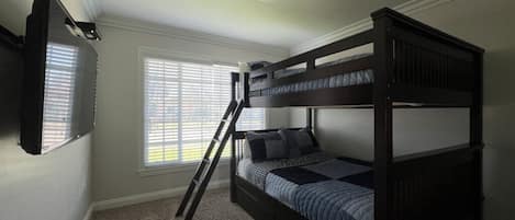 House, Multiple Beds, Pool Access, Pool View (Destination #23) | 4 bedrooms, individually decorated, individually furnished, bed sheets