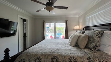 House, Multiple Beds, Pool Access, Pool View (Destination #23) | 4 bedrooms, individually decorated, individually furnished, bed sheets