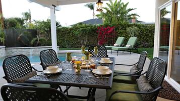 House, Multiple Beds, Pool Access, Pool View (Destination #33) | Outdoor dining