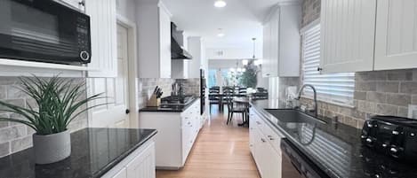 House, Multiple Beds, Pool Access, Pool View (Destination #25) | Private kitchen | Electric kettle