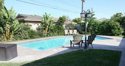 Lovely Anaheim Pool Home 1 Mile to Disney
