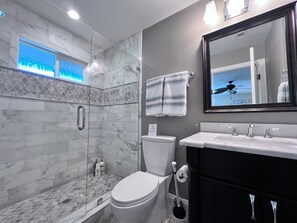 House, Multiple Beds, Pool Access, Pool View (Destination #21) | Bathroom | Towels, toilet paper - Destination #21 (Anaheim)