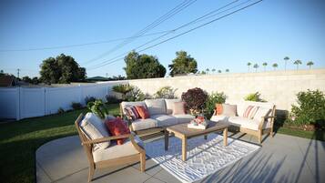 House, Multiple Beds, Pool Access, Pool View ( Destination #47) | Terrace/patio