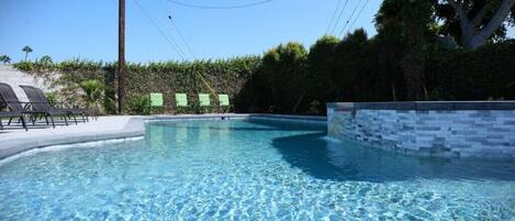 Piscine extérieure, piscine chauffée