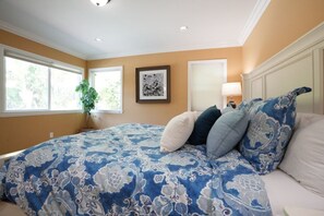 House, Multiple Beds, Pool Access, Pool View (Destination #11) - Destination #11 (Anaheim)