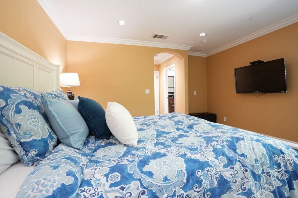House, Multiple Beds, Pool Access, Pool View (Destination #11) | 4 bedrooms, individually decorated, individually furnished, bed sheets