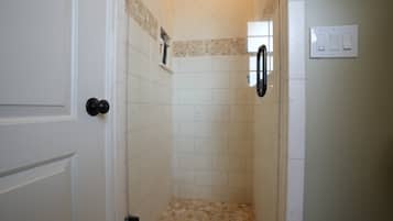 Hus, flere senger, adgang til basseng, bassengutsikt (Destination #11) | Innvendig