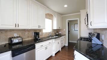 House, Multiple Beds, Pool Access, Pool View (Destination #11) | Private kitchen | Coffee/tea maker, electric kettle