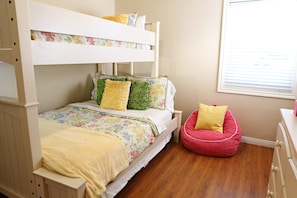 單棟房屋, 多張床, 可使用泳池, 泳池景 (Destination #13) | 4 間睡房、獨特設計、獨特裝修、床單