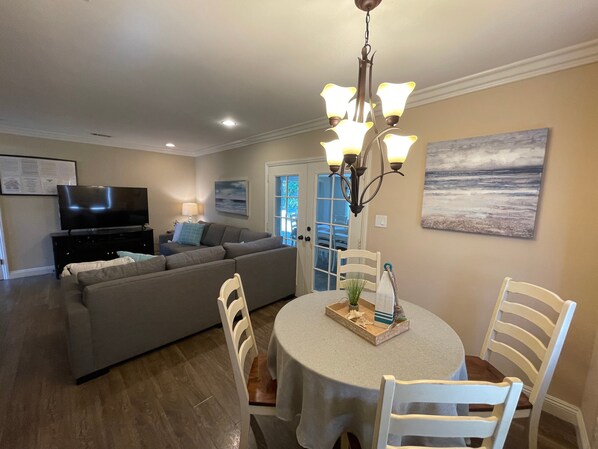 House, Multiple Beds, Pool Access, Pool View (Destination #10) | Interior - Destination #10 (Anaheim)