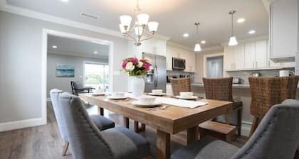 4 bedroom, 3 bathrooms Pool Home