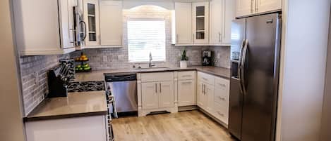 House, Multiple Beds, Kitchen, City View (Destination #37) | Private kitchen | Coffee/tea maker, electric kettle