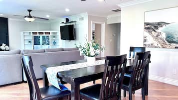 House, Multiple Beds, Patio, Garden View (Destination #36) | Dining