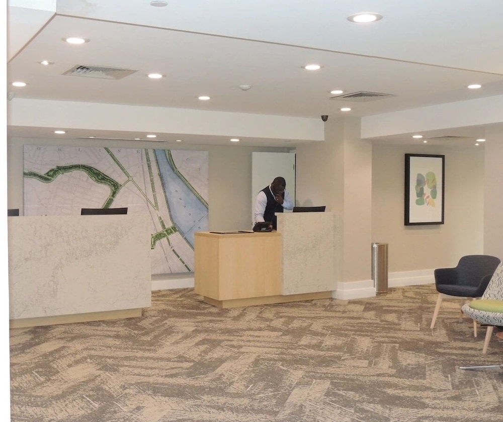Spacious Suite with OnSite Dining in Medical Hub Near Harvard