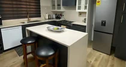 Sankofa 2 bedroom 2 bathrooms private suite in a house at Ogbojo-East Legon-