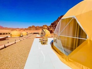 Front of property - manar wadi rum luxury camp (Wadi Rum)