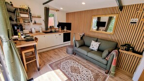 Living area - Relaxing, peaceful and tranquil.
Dedicated Private off road parking. (Barmouth)