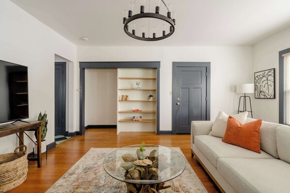 تلفزيون، مكتب