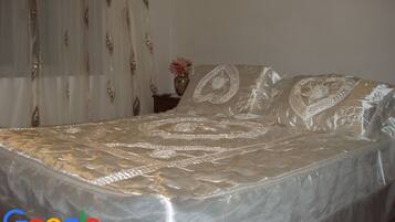 1 bedroom, in-room safe, iron/ironing board, WiFi