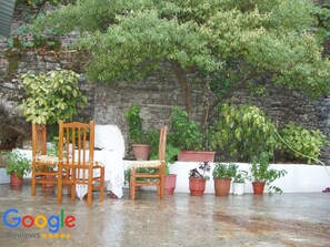 Property grounds - Friendly Hostel (Gjirokaster)