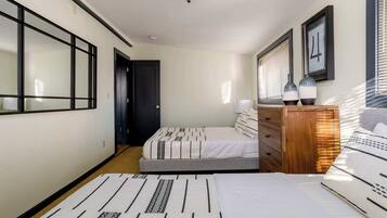 1 bedroom, iron/ironing board, travel crib, WiFi