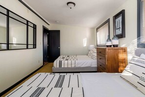 1 bedroom, iron/ironing board, travel crib, WiFi