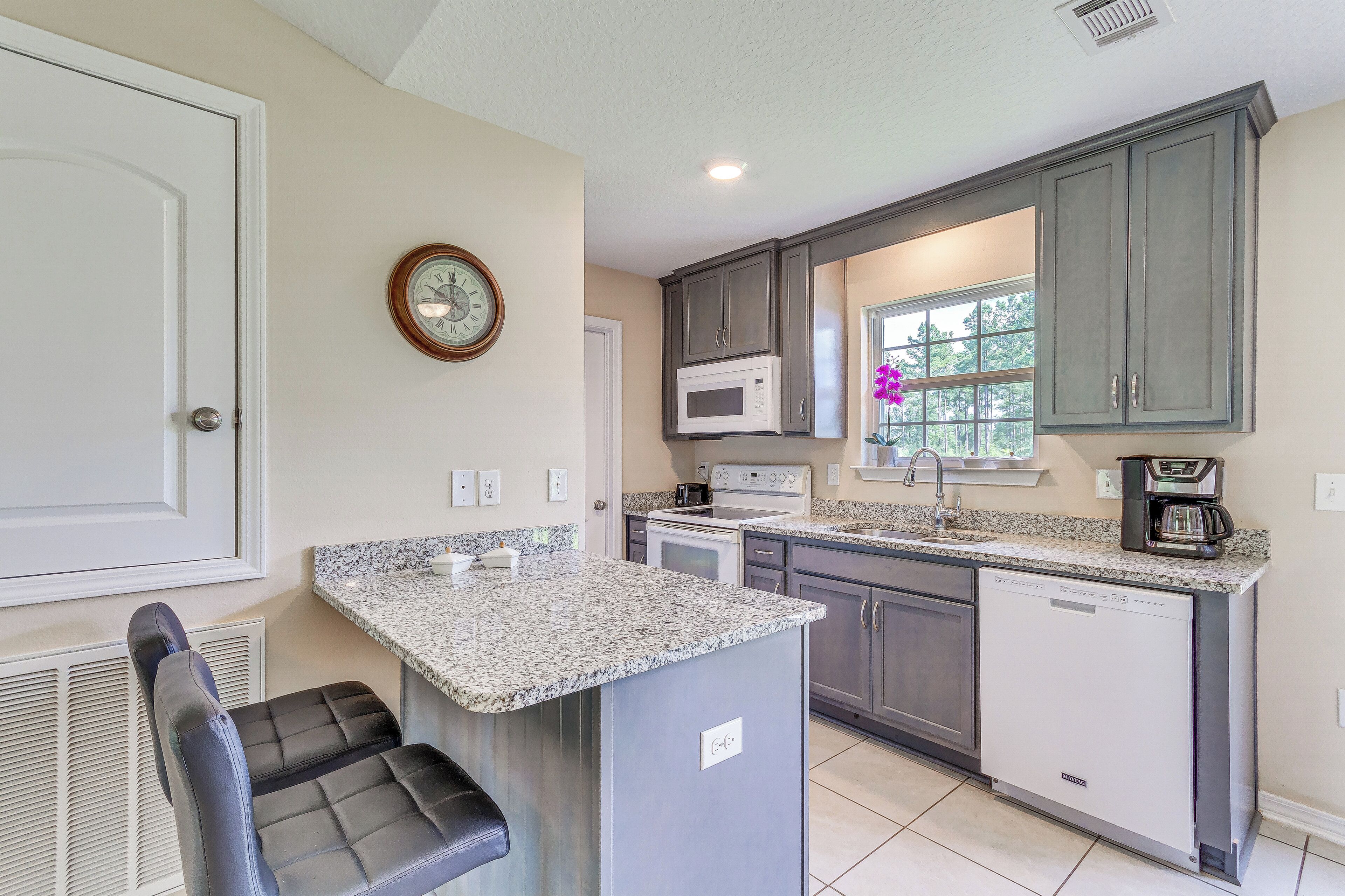 Peaceful Pace Vacation Rental w/ Smart TV!