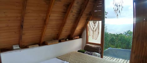 Traditional Chalet, 1 Double Bed, City View, Mountainside | In-room dining