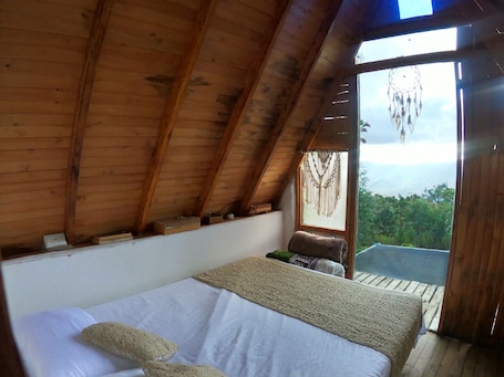 Traditional Chalet, 1 Double Bed, City View, Mountainside | In-room dining. Glamping Volver a la Tierra