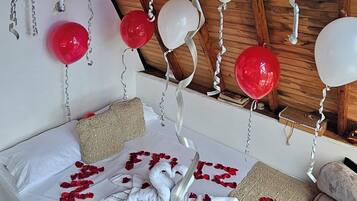 Traditionele chalet, 1 tweepersoonsbed, uitzicht op stad, uitzicht op gebergte | 1 slaapkamer