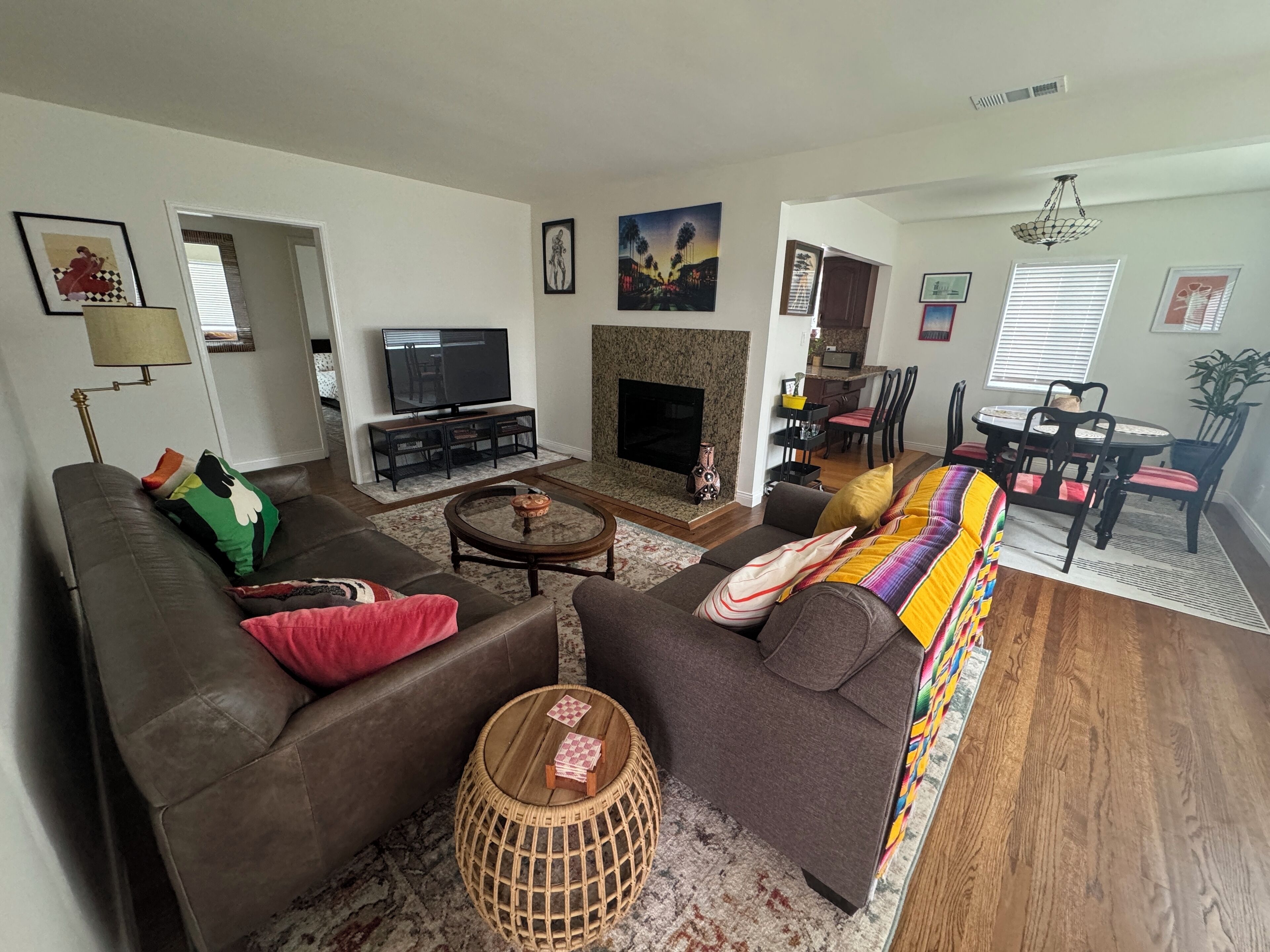 Cozy 3-bedroom house near LAX, SoFi, Beaches, More!