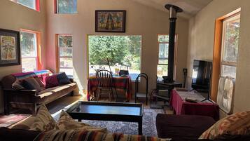 Smart TV, fireplace, offices