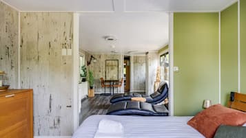 1 habitación, wifi y ropa de cama