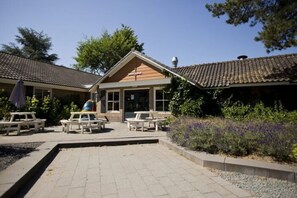 Buiten dineren