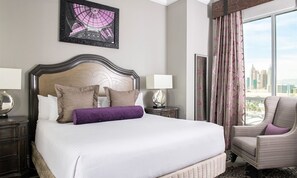 3 bedrooms, in-room safe, WiFi, bed sheets - Grand Desert 3 Bedroom Presidential Unit. Las Vegas, 1 Mile to the Strip! (Las Vegas)