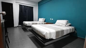 Basic Double Room | Desk, free WiFi