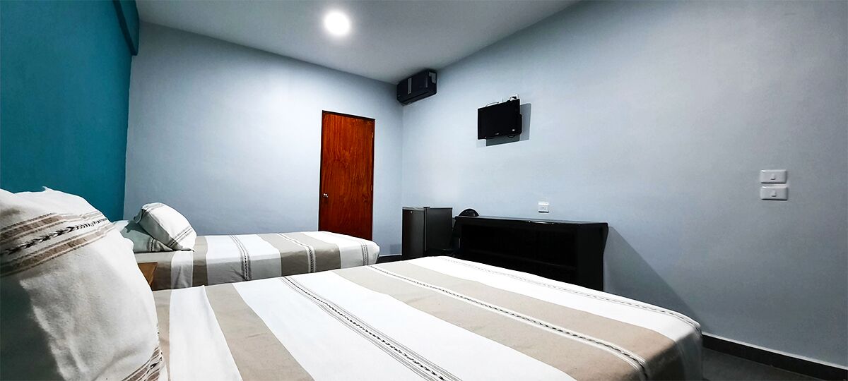 Habitació doble bàsica | Escriptori i wifi gratuïta 