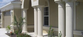 Entire Home, Private Backyard
